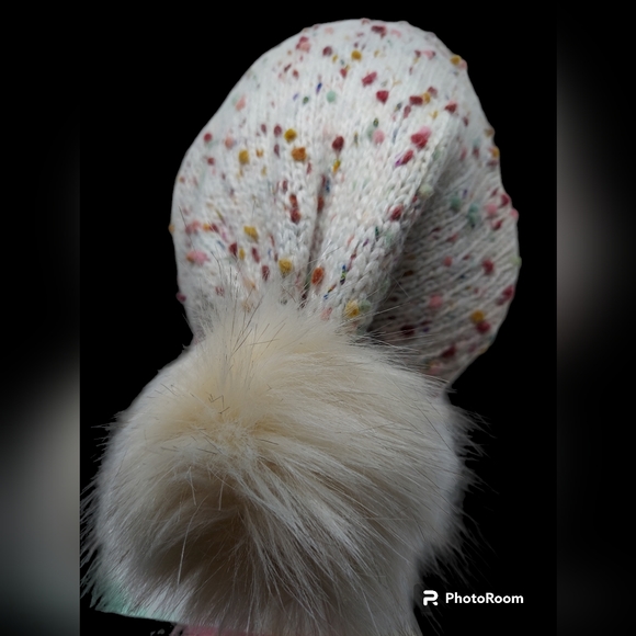 LOFT Confetti Pom Pom Hat - Picture 4 of 9